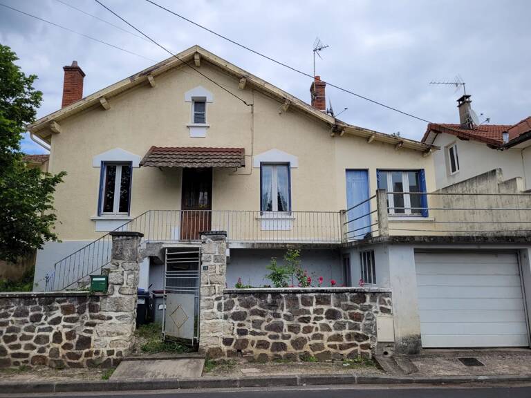 BELLE MAISON  EN PLAIN-PIED SUR REZ-DE-CHAUSSEE AVEC TERRAIN — photo 1