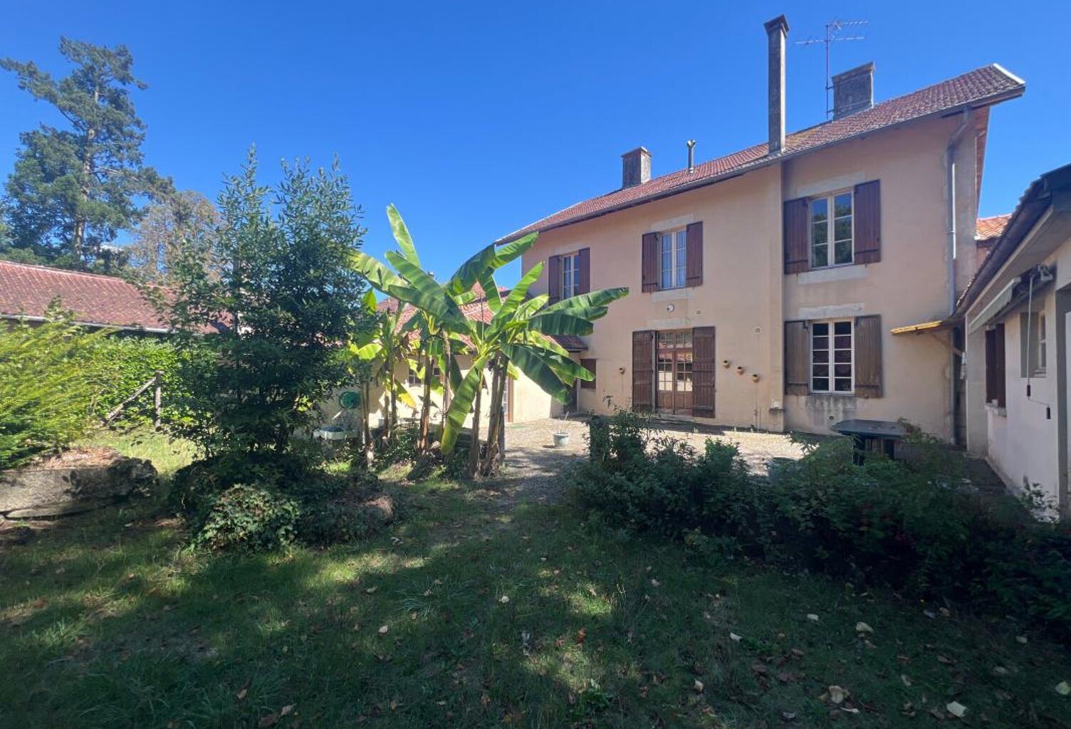 Maison À Vendre — photo 1