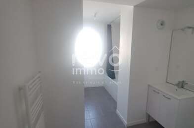 Appartement 3 pièces 802 €