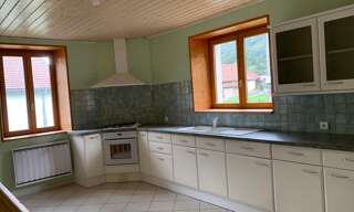 Maison 7 Pièces 105 m² à vendre à Champfromier (01410)