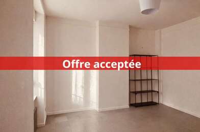 Immeuble  232100 €