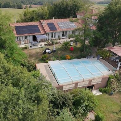 Maison 7 pièces 426400 €