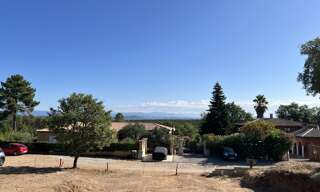 Terrain 652 m² à construire Les Mayons (83340)