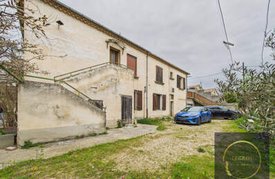 Villa de 250m2  avec dépendance sur une parcelle de 525 m2 à — photo du bien