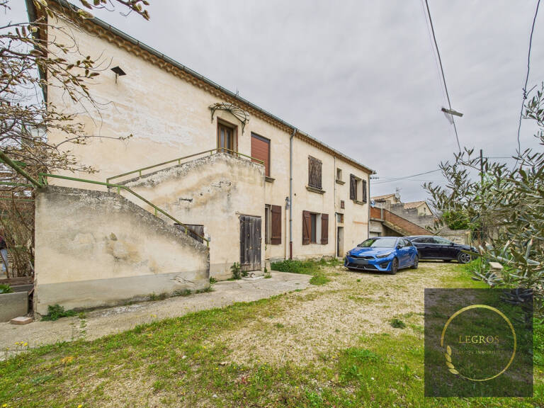 Villa de 250m2  avec dépendance sur une parcelle de 525 m2 à — photo 1