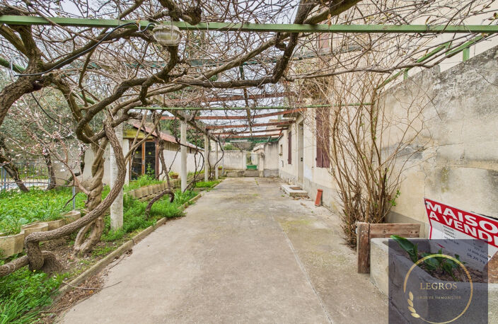 Villa de 250m2  avec dépendance sur une parcelle de 525 m2 à — photo 3