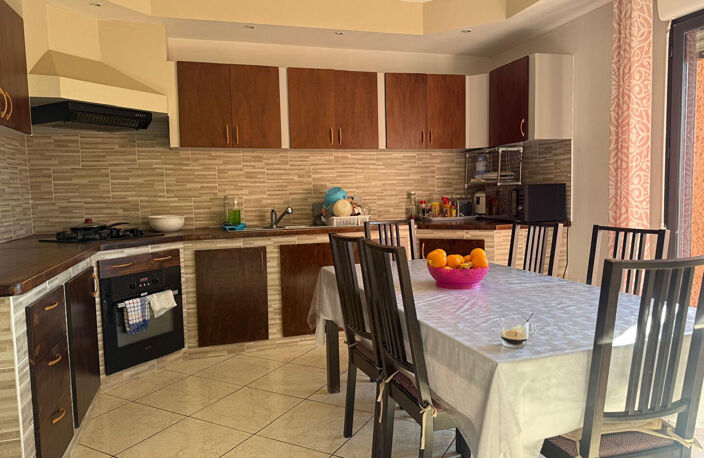 MAISON DE 219 m2 AVEC JARDIN — photo 5