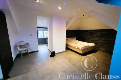 Maison 6 pièces 244352 €