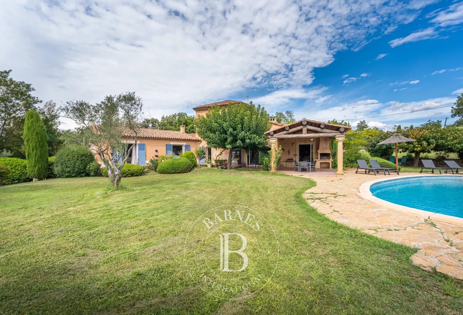 AIX EN PROVENCE EST - MAISON PROVENCALE  7 CH - PARC D'1,12 HECT — photo 1