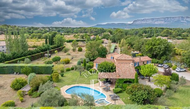 Villa / Maison 11 pièces  à vendre Aix-en-Provence 13100
