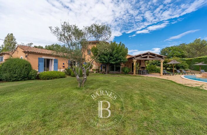 AIX EN PROVENCE EST - MAISON PROVENCALE  7 CH - PARC D'1,12 HECT — photo 5
