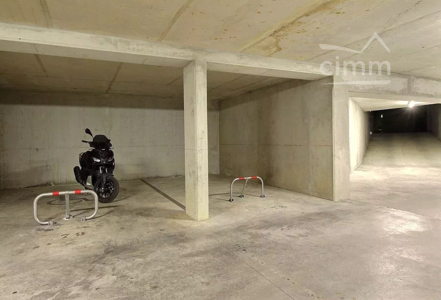 CROIX D'ARGENT / SABINES, PARKING A VENDRE — photo 1