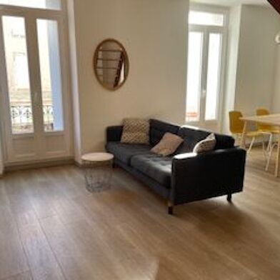 Appartement 3 pièces 746 €