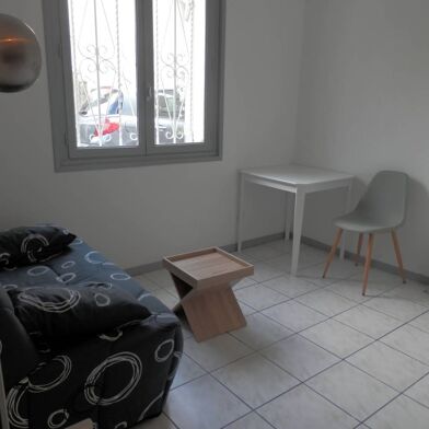 Appartement 1 pièces 350 €
