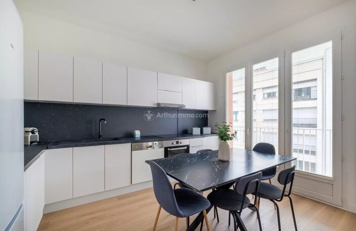 Exclusivité – Très beau T3 de 73 m² – Lyon 6ème — photo 2