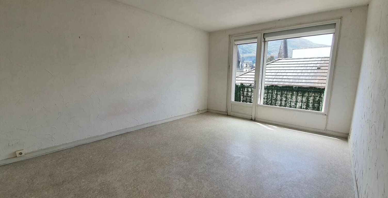 Grand t2 Quartier Mairie balcon et cave — photo 1