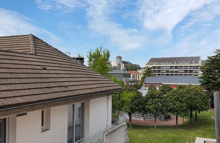 Grand t2 Quartier Mairie balcon et cave — photo 3