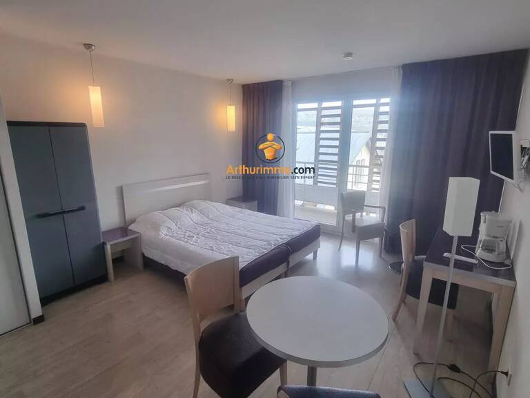 Studio meublé de 26,46 m² avec terrasse — photo 1