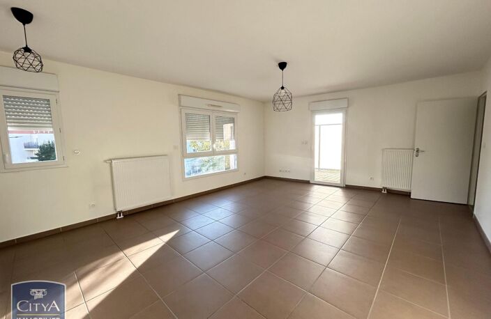 Location appartement 3 pièces 66 m² à Tours (37100) — photo 3