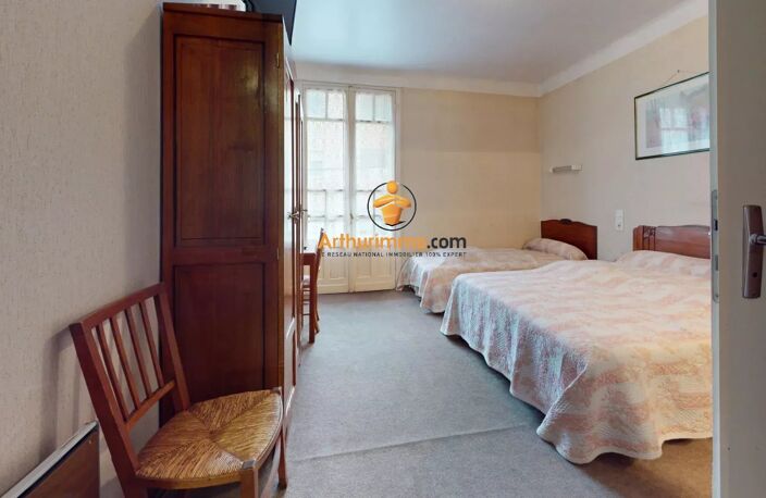Immeuble Ancien hôtel 25 Chambres Idéalement situé — photo 3