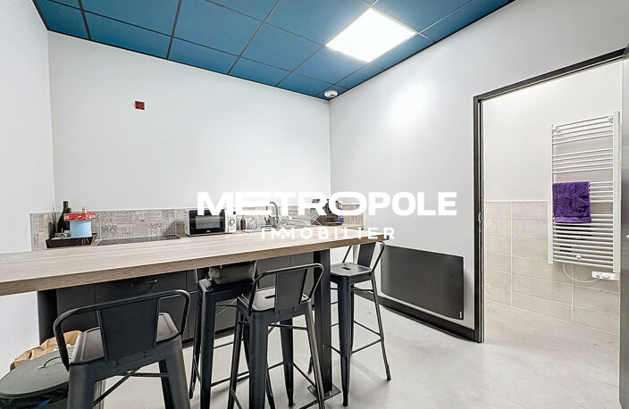 À louer   Bureau avec parking privatif — photo 4