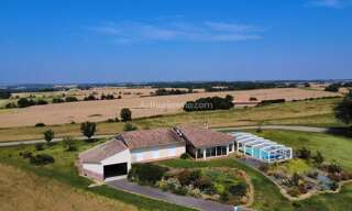 Maison 5 Pièces 215 m² à vendre à Auch (32000)