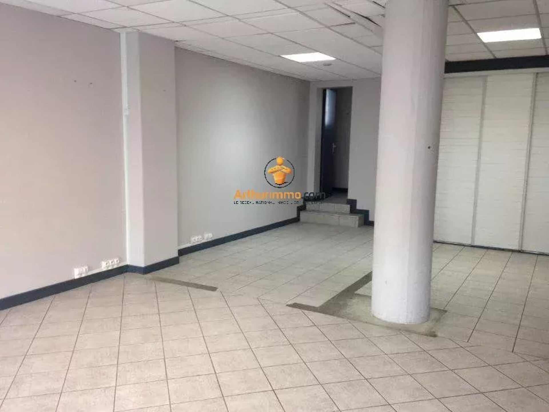 Local commercial 4 pièces 80 m² · à Lourdes · 80 m² · 106 000 €