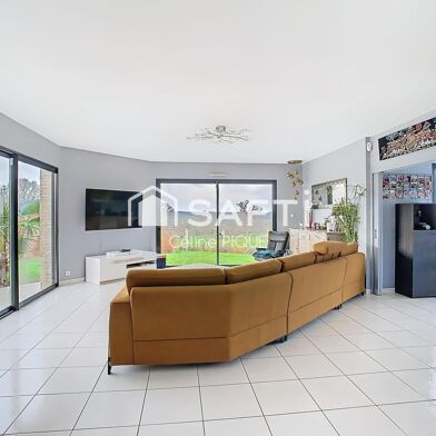 Maison 7 pièces 450000 €