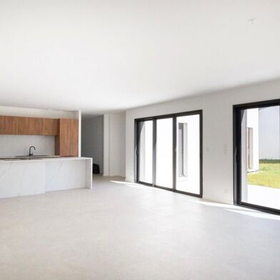 Maison 4 pièces 382747 €