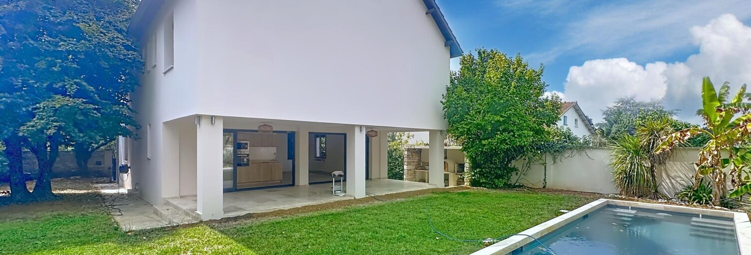 Maison 6 Pièces 221 m² à vendre à Cahors (46000)