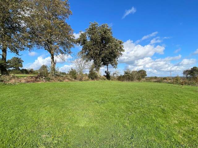 Proche de MAYENNE — photo du bien