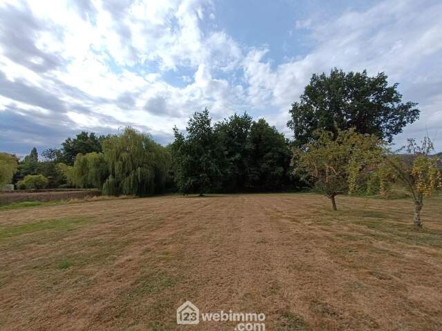 Terrain à bâtir - 1904m² - Nesmy — photo du bien