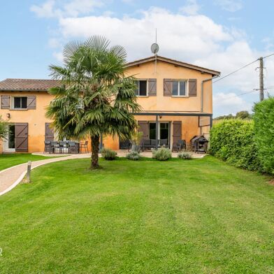 Maison 6 pièces 400000 €