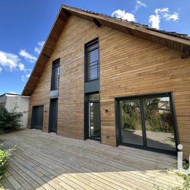 Appartement 3 pièces 240000 €