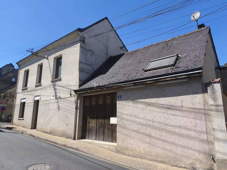 Maison à rénover à La Chartre sur le Loir — photo 1