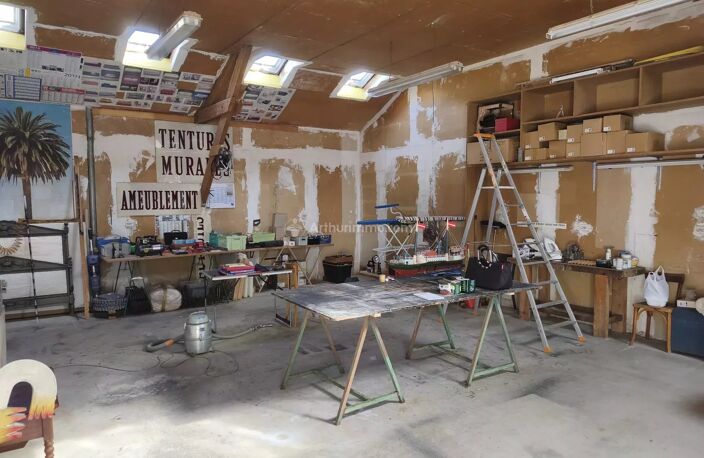 Maison à rénover à La Chartre sur le Loir — photo 2