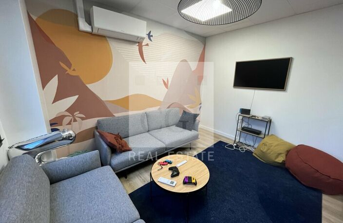 BUREAUX à LOUER — photo 2