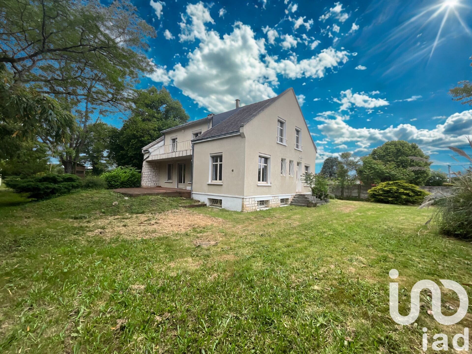 Bonneuil-Matours - 181m² - 7p. - 5ch.