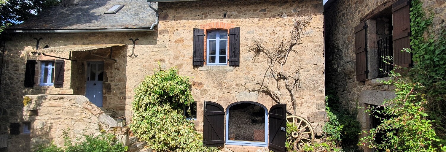 Maison 6 Pièces 137 m² à vendre à Le Bas Ségala (12200)