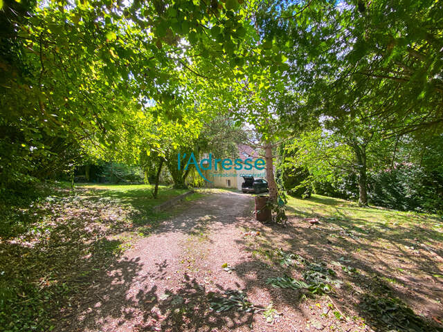 Propriété de 186m² en plein coeur de village — photo du bien