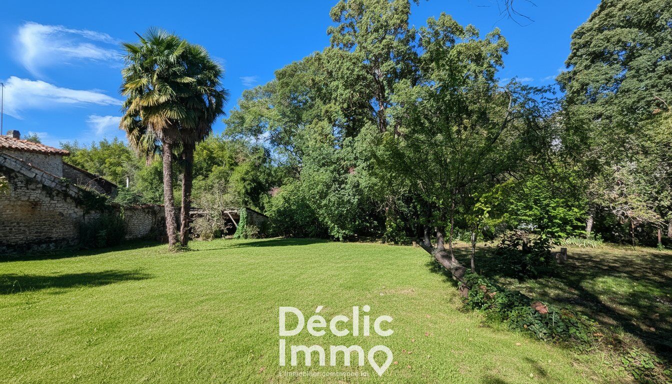 Villa / Maison  T10 à vendre Angoulême 16000