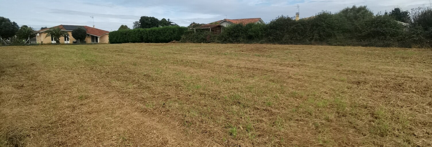 Terrain  631 m² à vendre à Hinx (40180)