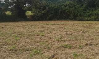 Terrain  647 m² à vendre à Hinx (40180)