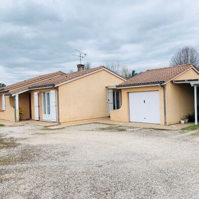 Maison 4 pièces 944 €