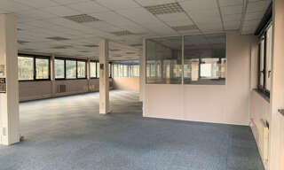 Bureau  253 m² à louer à Saint-Avertin (37550)