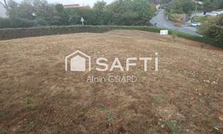 Terrain  1048 m² à vendre à Pouzauges (85700)