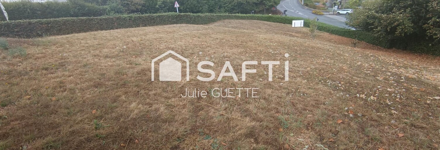 Terrain  1048 m² à vendre à Pouzauges (85700)