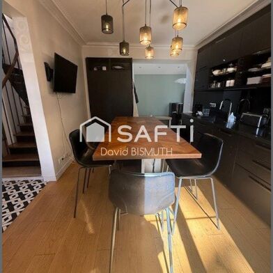 Maison 7 pièces 3600 €