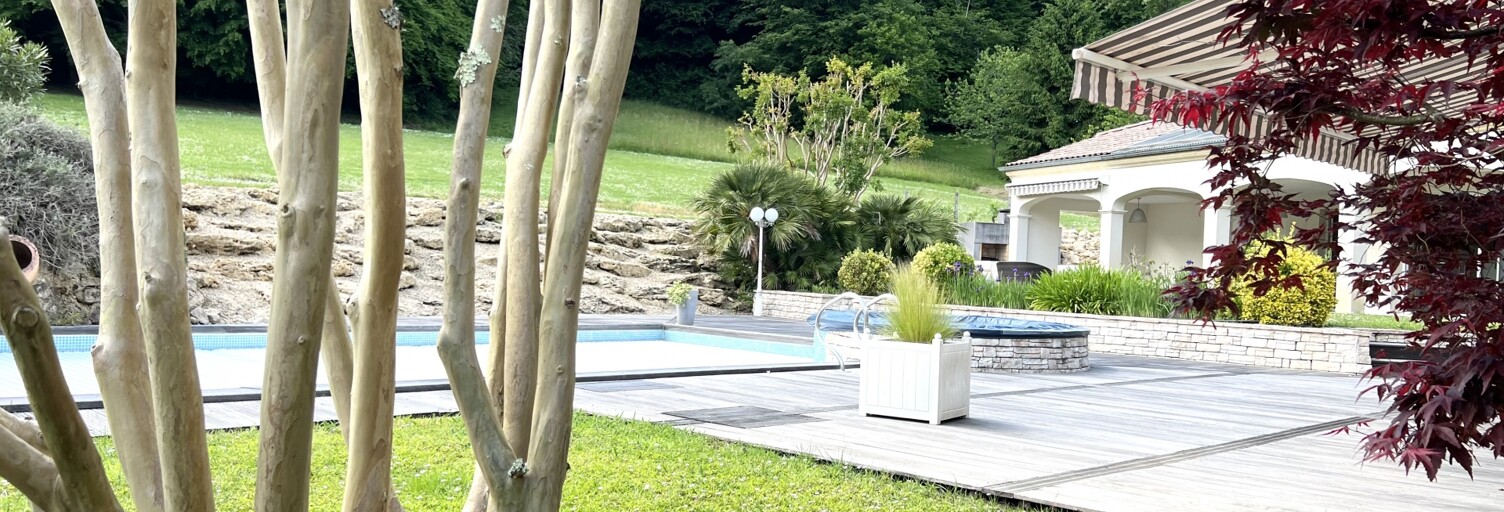 Maison 8 Pièces 338 m² à vendre à Aire-sur-l'Adour (40800)