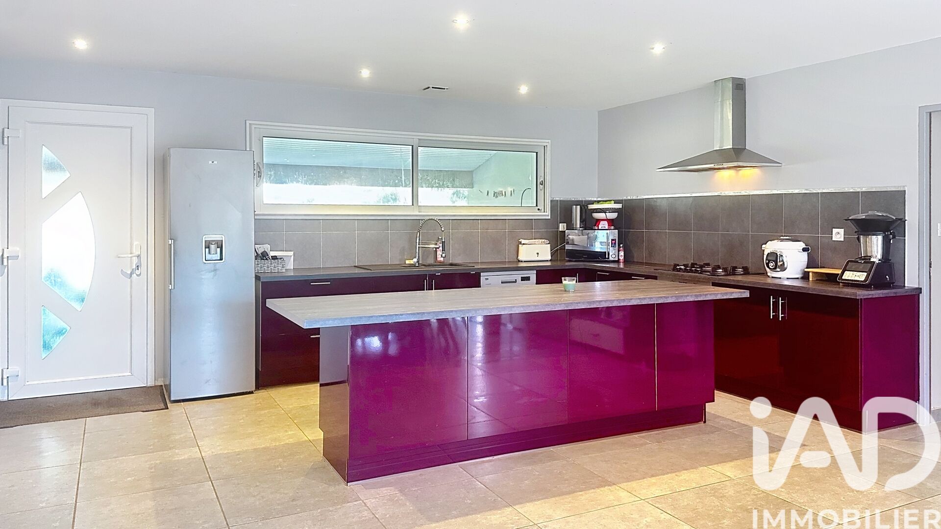 Salignac-De-Mirambeau - 144m² - 5p. - 4ch.